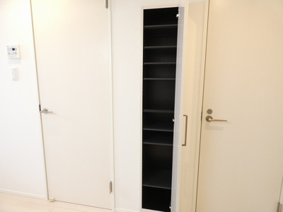 【内装】 | ヴィータ+N