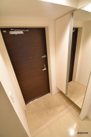 アヤコート　仲介手数料無料の玄関