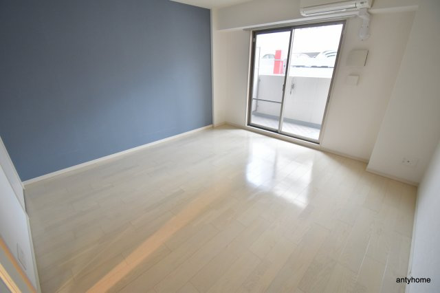 アヤコート　仲介手数料無料の居間・リビング