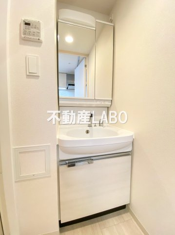 アドバンス大阪セレーノの洗面所