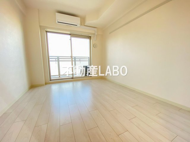 アドバンス大阪セレーノの居間・リビング