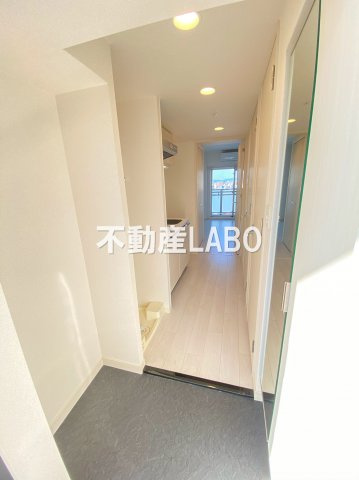 アドバンス大阪セレーノの玄関