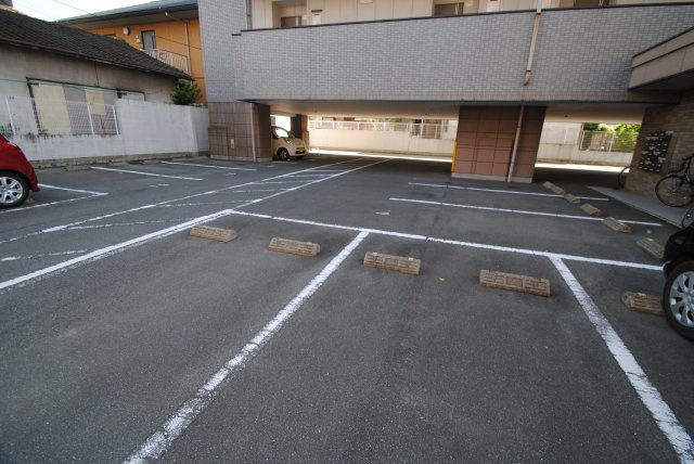 センタービレッジ本町の駐車場