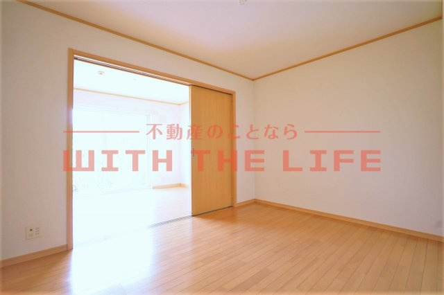 グランドアマレーVI番館【10,000円キャッシュバック対象物件】の子供部屋|ゆったりした子供部屋です