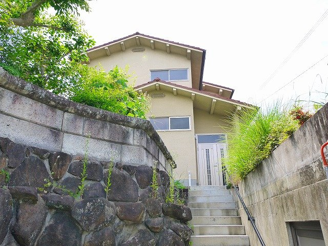 鳥見町２丁目一戸建の外観