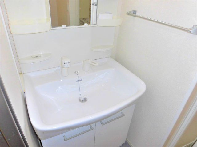 アンレーヴAの独立洗面台