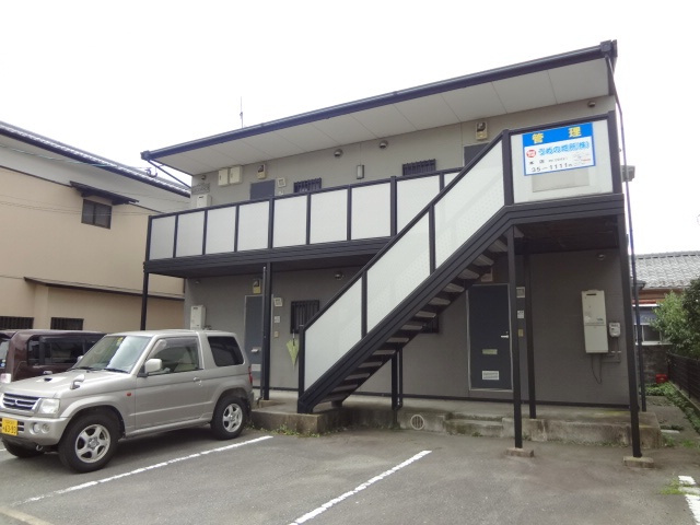 ウィングハイム【キャッシュバック対象物件】の駐車場|カースペースがあります