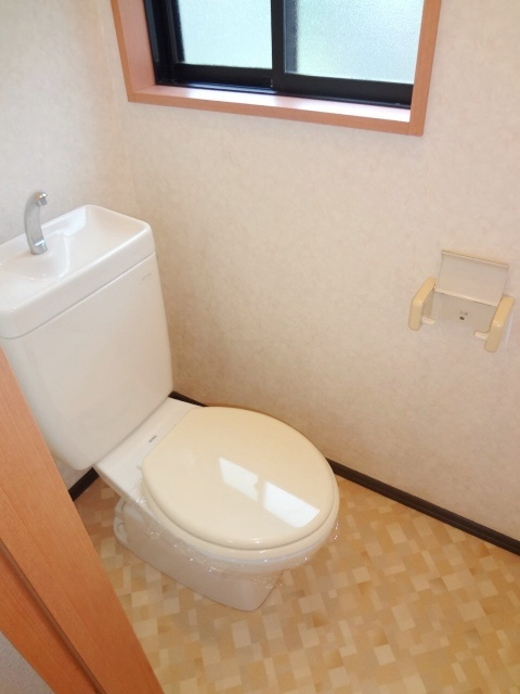 ウィングハイム【キャッシュバック対象物件】のトイレ|清潔感のあるトイレです