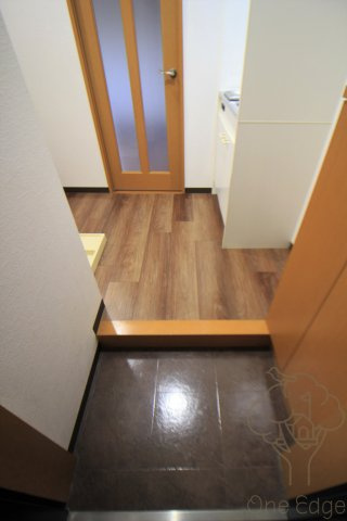 アルビオン新北野の玄関