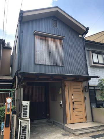 長岡京市東神足2丁目16貸家の外観|2012年外装リフォーム済