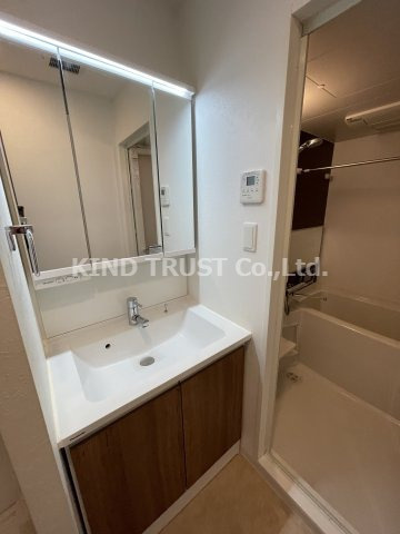 NORTH VILLAGE 伍番館の独立洗面台|独立洗面化粧台付き