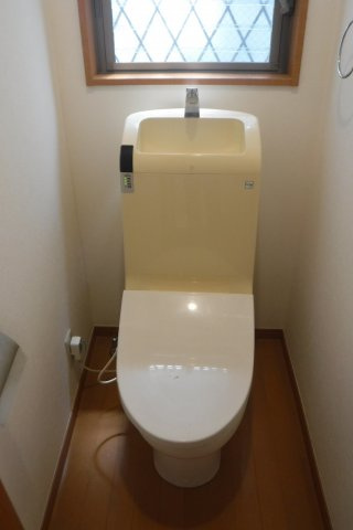 エタージュ元住吉のトイレ