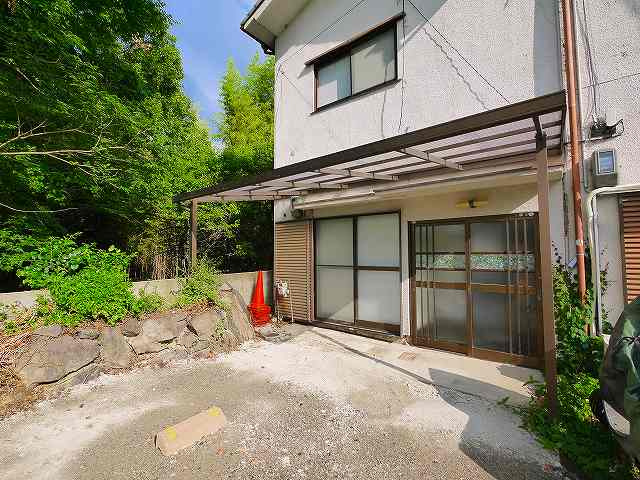 南紀寺借家の駐車場|駐車場完備です