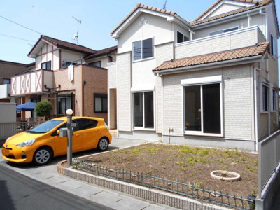 【外観】 | 中古戸建 加須市 南篠崎1丁目 45坪 全1棟 1号棟 | 価格変更・花崎駅徒歩17分・駐車場2台並列・南向き庭付き・4LDKとバルコニー・大桑小・平成中・