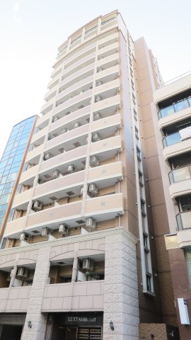LUXE難波EASTの外観