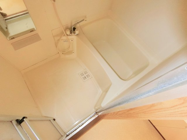 田間パークハイツⅡの浴室