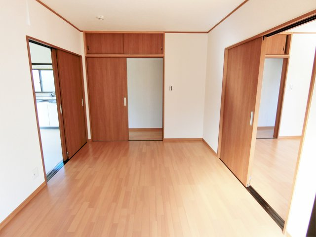 加藤平屋の洋室