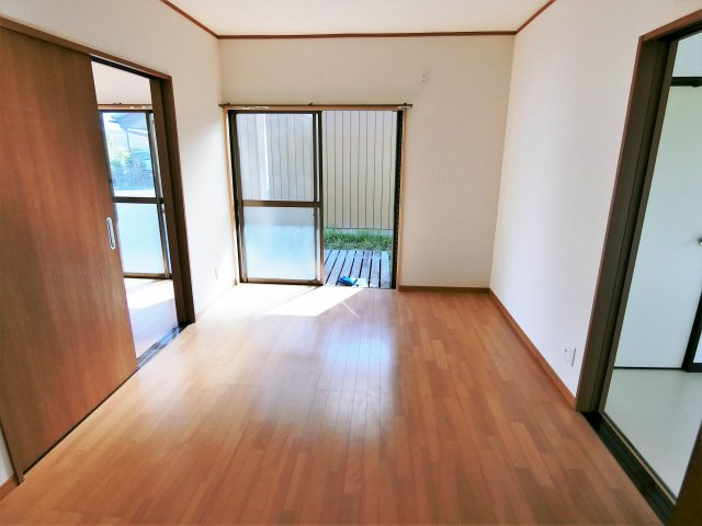 加藤平屋の洋室