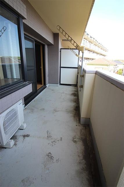 ヴァンヴェール湘南のバルコニー