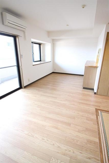 ヴァンヴェール湘南の居間・リビング