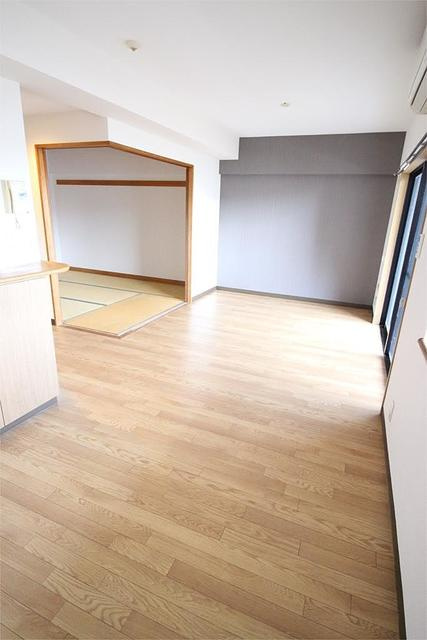 ヴァンヴェール湘南の居間・リビング