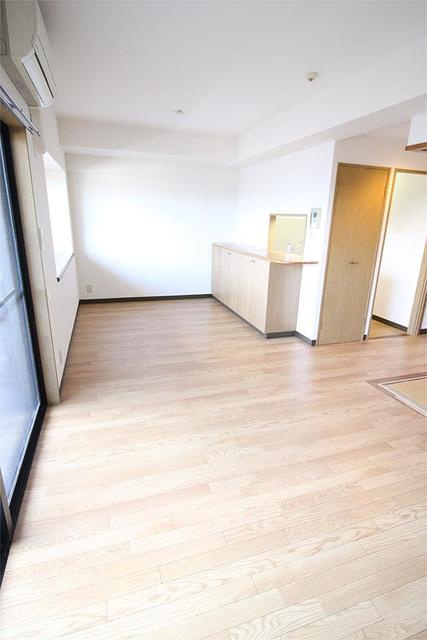 ヴァンヴェール湘南の居間・リビング