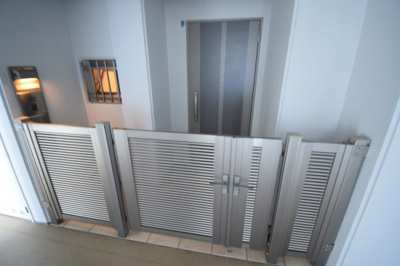 【玄関】 | ワコーレ新神戸カデンツァ | 玄関ポーチ