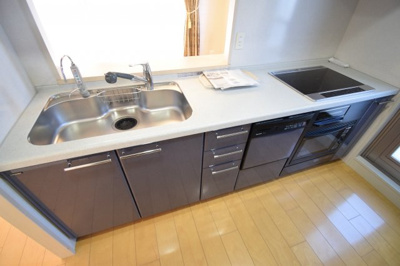 【キッチン】 | ワコーレ新神戸カデンツァ