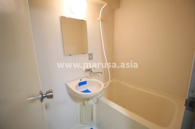 アモント中村の浴室