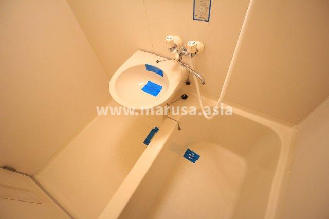 アモント中村の浴室