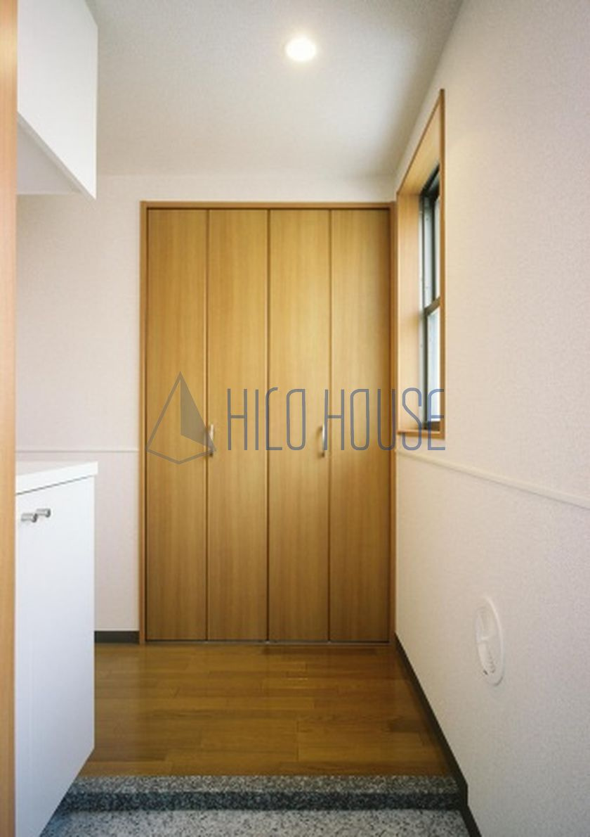 ルネスプレミールの玄関