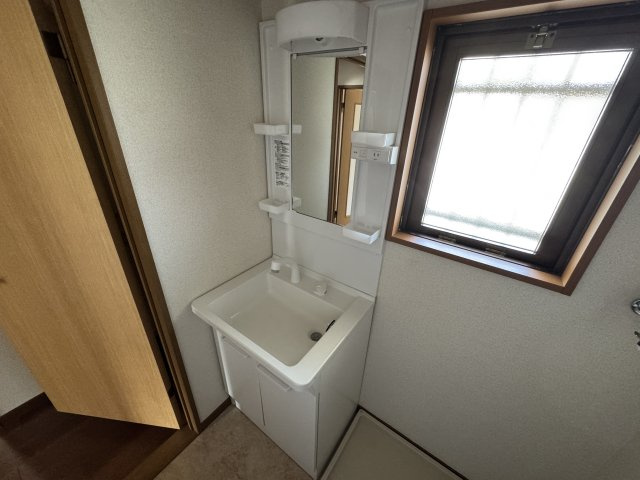 ヴィレッヂ七栄の洗面所|洗面洗髪化粧台