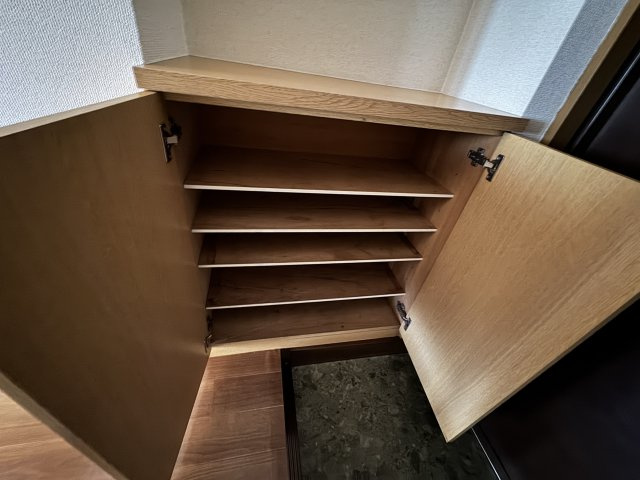 ヴィレッヂ七栄のその他|シューズボックス