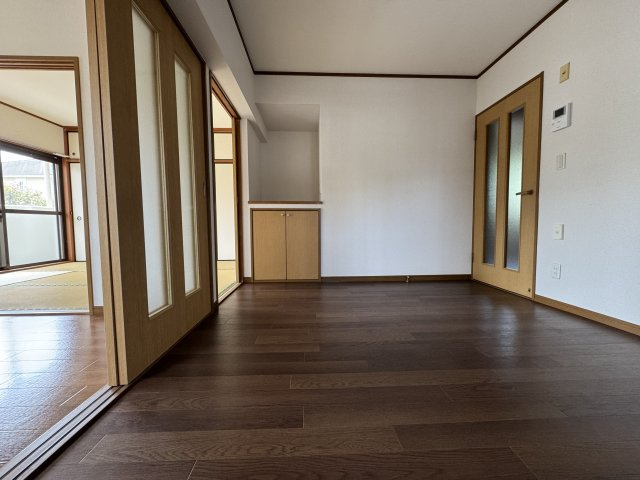 ヴィレッヂ七栄の居間・リビング|ダイニングキッチン