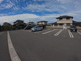 【駐車場】