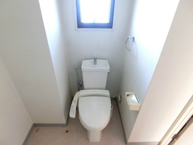 ドマーニASOUのトイレ|清潔感のあるトイレです