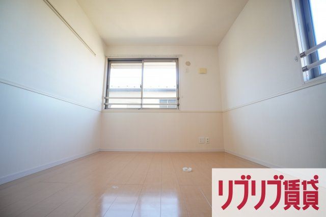 アクアコートの洋室