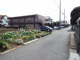 【前面道路含む現地写真】