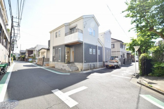 【外観】 | 閑静な住宅街に立地する新築物件！