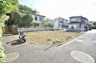 【外観】 | 現地見学や資料請求などお気軽にお問合わせ下さい。
周辺環境とあわせて現地ご案内致します。