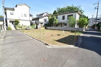 【外観】 | 現地見学や資料請求などお気軽にお問合わせ下さい。
周辺環境とあわせて現地ご案内致します。