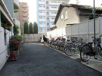 【その他共用部分】 | 駐輪場です