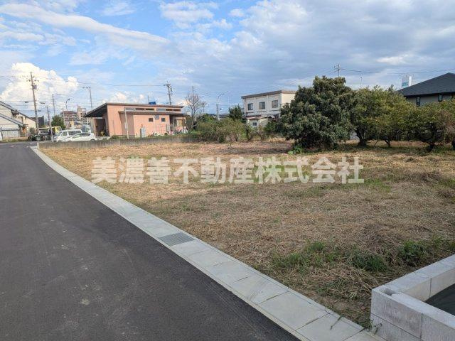 ５５６００　瑞穂市牛牧土地の外観