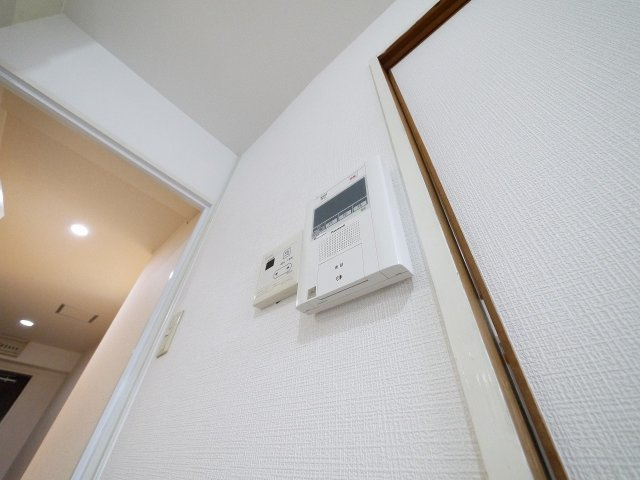 プリオール大安寺の設備|ＴＶモニター付きインターホンです