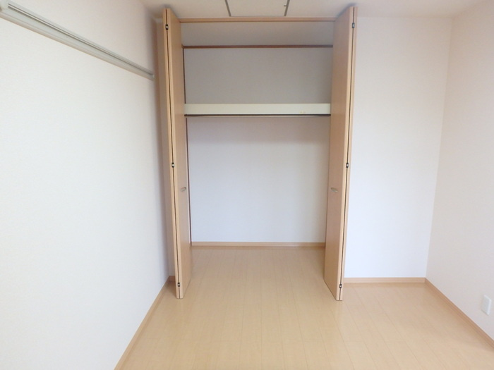 リビングタウン八日市場Aの収納
