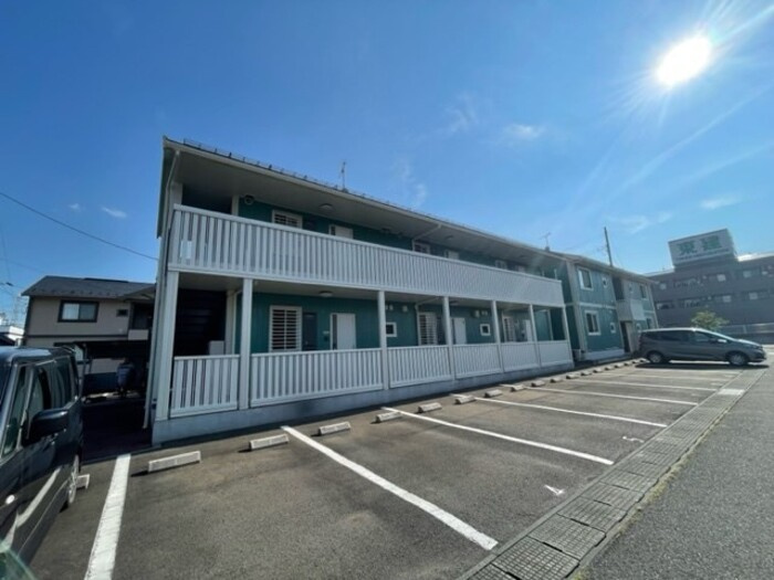 リビングタウン八日市場A