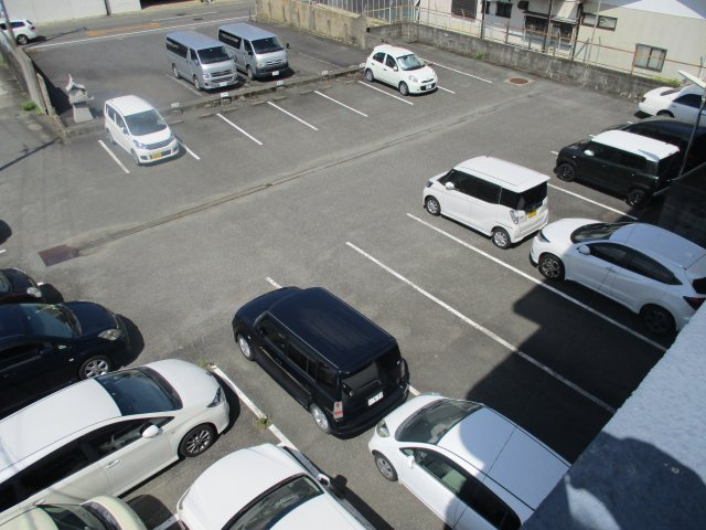 東宝駐車場