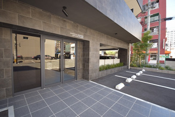 【エントランス】