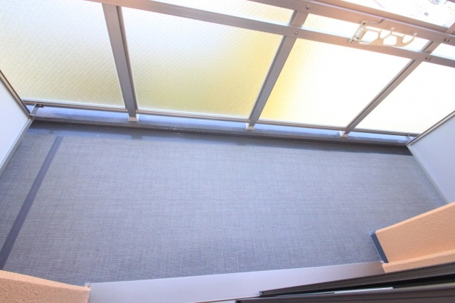 M'プラザ小阪駅前　(近大　一人暮らし)のバルコニー