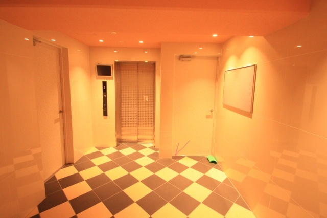 M'プラザ小阪駅前　(近大　一人暮らし)のエントランス